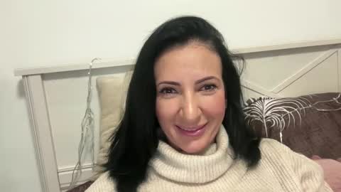 Snapshot of karinablair chatting on 01.16.25 Karina online show from 01.16.25