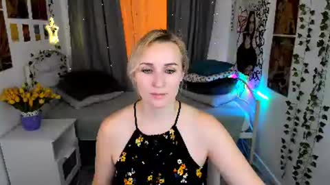 Snapshot of karinella_x chatting on 03.02.25 Karina online show from 03.02.25