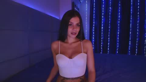 Snapshot of karlijntimmer chatting on 10.22.25 Karlijn online show from 10.22.25