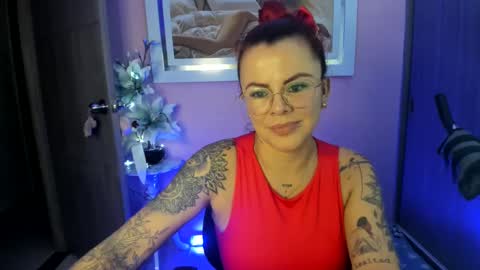 Snapshot of karol_milf__ chatting on 02.08.25 kAROL MILF   online show from 02.08.25