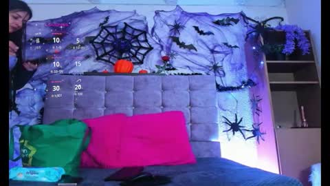 Snapshot of karol_rose12 chatting on 10.13.25 Karol online show from 10.13.25