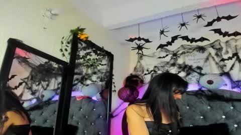 Snapshot of karol_rose12 chatting on 10.20.25 Karol online show from 10.20.25
