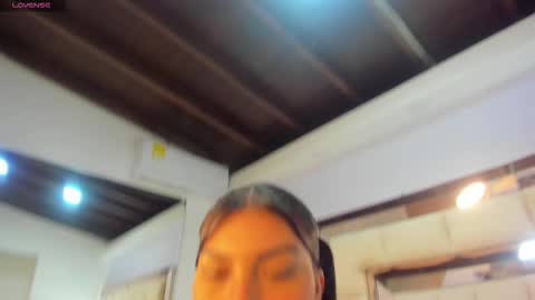 Snapshot of karolgaviria chatting on 10.15.25 Karol online show from 10.15.25