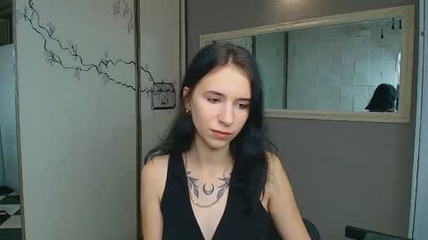 Snapshot of karolinablack chatting on 12.11.24 Karolina online show from 12.11.24