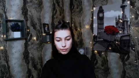 Karolina online show from 12.29.24