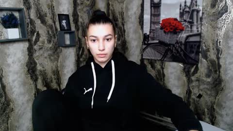 Karolina online show from 02.05.25