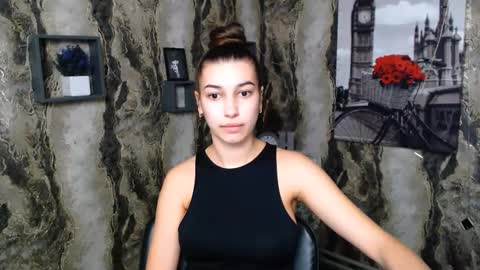 Karolina online show from 02.10.25