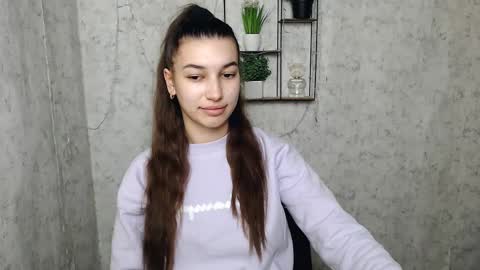 Karolina online show from 02.27.25