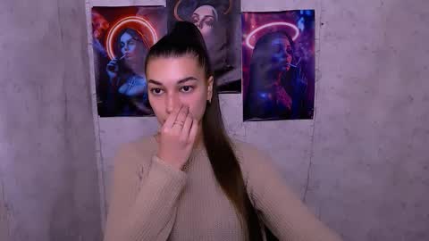 Karolina online show from 10.06.25