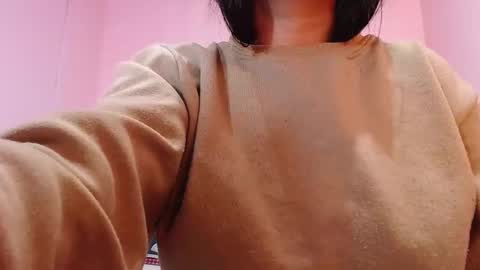 Snapshot of karolineburnx chatting on 02.26.25 Isa online show from 02.26.25