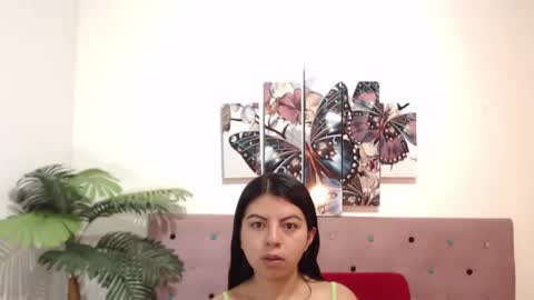 Snapshot of karolineburnx chatting on 03.08.25 Isa online show from 03.08.25