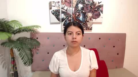 Snapshot of karolineburnx chatting on 03.09.25 Isa online show from 03.09.25