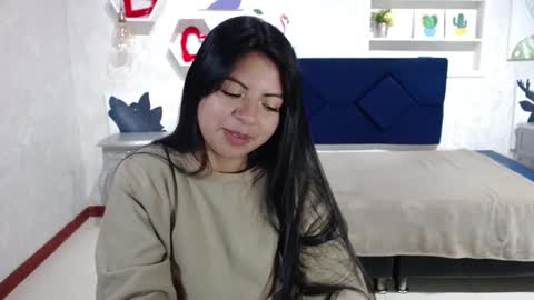Snapshot of karolineburnx chatting on 09.25.25 Isa online show from 09.25.25
