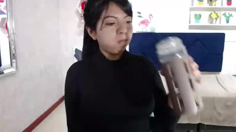 Snapshot of karolineburnx chatting on 10.08.25 Isa online show from 10.08.25