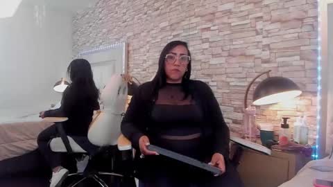 karolwestt online show from 10.02.25