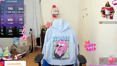 Snapshot of kat_ly_chan chatting on 12.17.24 Kat online show from 12.17.24