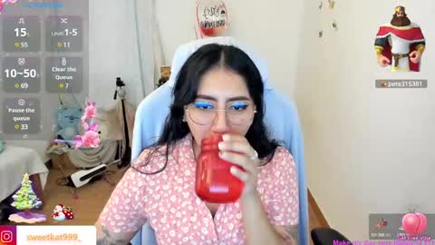 Snapshot of kat_ly_chan chatting on 12.18.24 Kat online show from 12.18.24