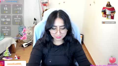 Snapshot of kat_ly_chan chatting on 12.19.24 Kat online show from 12.19.24