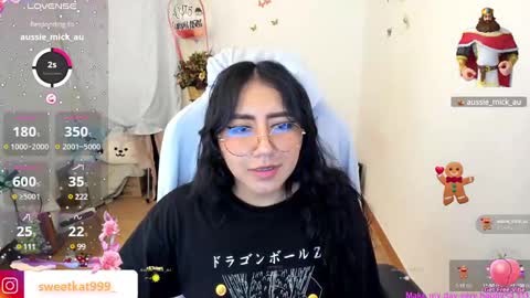 Snapshot of kat_ly_chan chatting on 12.25.24 Kat online show from 12.25.24