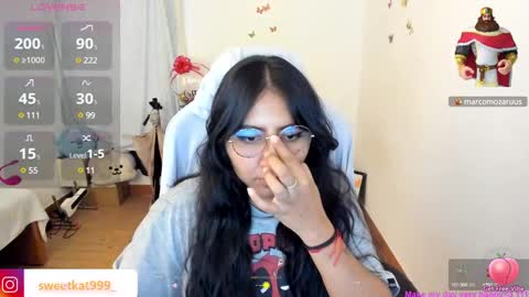 Snapshot of kat_ly_chan chatting on 02.10.25 Kat online show from 02.10.25