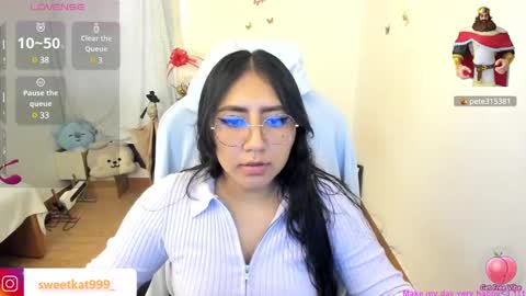 Snapshot of kat_ly_chan chatting on 02.11.25 Kat online show from 02.11.25