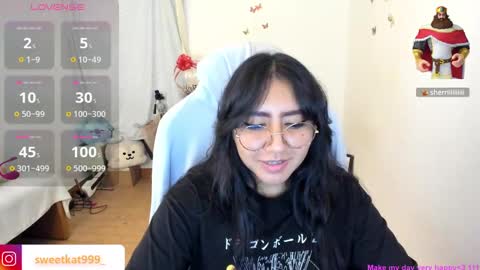 Snapshot of kat_ly_chan chatting on 02.21.25 Kat online show from 02.21.25