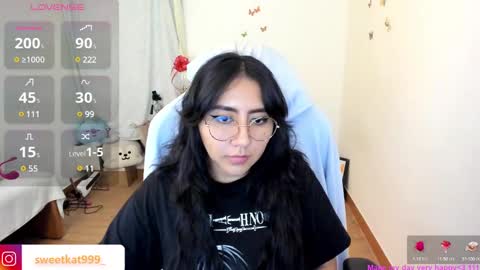 Snapshot of kat_ly_chan chatting on 03.03.25 Kat online show from 03.03.25