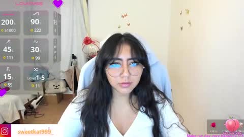 Snapshot of kat_ly_chan chatting on 03.09.25 Kat online show from 03.09.25