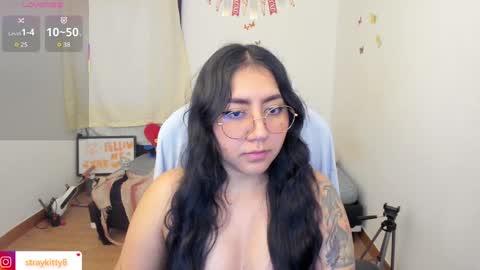 Snapshot of kat_ly_chan chatting on 10.04.25 Kat online show from 10.04.25