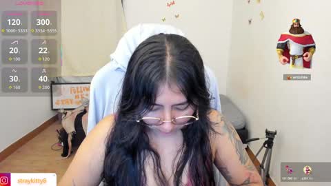 Snapshot of kat_ly_chan chatting on 10.07.25 Kat online show from 10.07.25