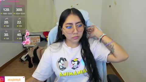 Snapshot of kat_ly_chan chatting on 10.08.25 Kat online show from 10.08.25