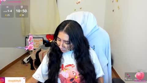 Snapshot of kat_ly_chan chatting on 10.17.25 Kat online show from 10.17.25