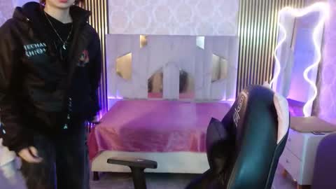 katana_tay online show from 10.28.25