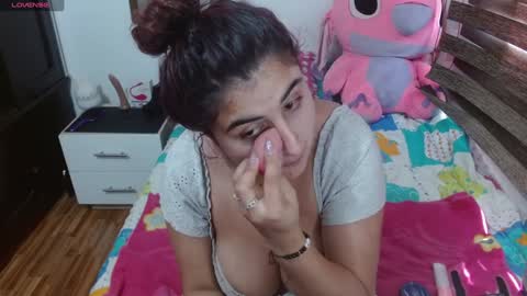 Snapshot of kate_bella chatting on 12.04.24 katerine online show from 12.04.24