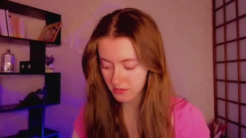 Snapshot of kate_cuddle chatting on 02.12.25 Kate online show from 02.12.25