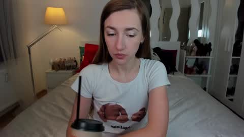 Snapshot of kate_redgar chatting on 03.08.25 kate_redgar online show from 03.08.25
