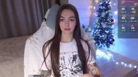 Snapshot of kateleoo chatting on 12.12.24 Im Kate online show from 12.12.24