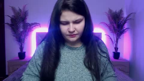 Snapshot of katenils chatting on 11.13.25 Kate Nils online show from 11.13.25