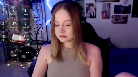 Snapshot of katerinaxvold chatting on 12.18.24 Lisa online show from 12.18.24
