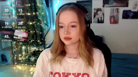 Snapshot of katerinaxvold chatting on 01.15.25 Lisa online show from 01.15.25