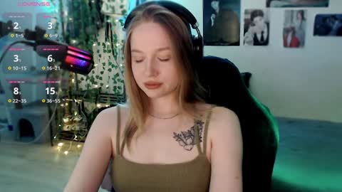 Snapshot of katerinaxvold chatting on 02.06.25 Lisa online show from 02.06.25