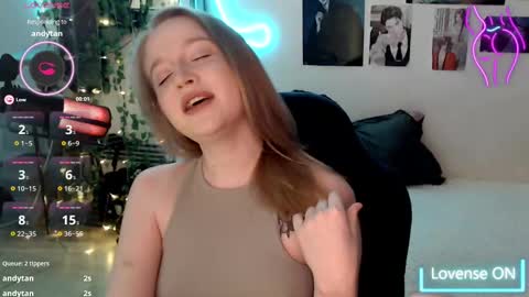 Snapshot of katerinaxvold chatting on 02.20.25 Lisa online show from 02.20.25