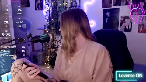 Snapshot of katerinaxvold chatting on 02.25.25 Lisa online show from 02.25.25