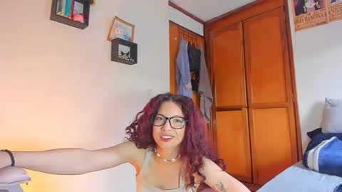 Snapshot of kathc_19 chatting on 01.25.25 Katerine online show from 01.25.25