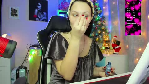 Snapshot of kathiekat chatting on 12.20.24 Kathie online show from 12.20.24