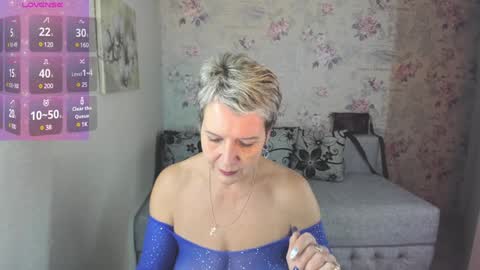 Snapshot of kathy_sunn chatting on 12.21.24 Kathy online show from 12.21.24