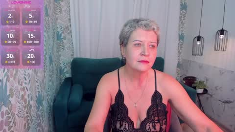 Snapshot of kathy_sunn chatting on 01.29.25 Kathy online show from 01.29.25