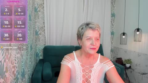 Snapshot of kathy_sunn chatting on 01.31.25 Kathy online show from 01.31.25