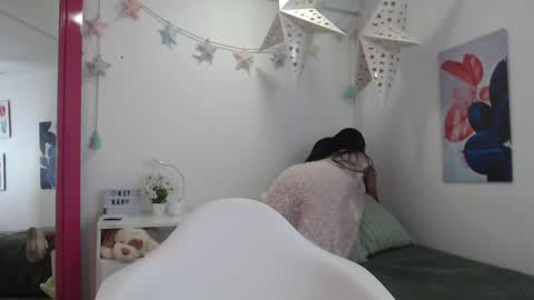 Snapshot of katia_bss chatting on 01.06.25 katia_bss online show from 01.06.25