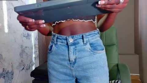 Katia online show from 11.21.25